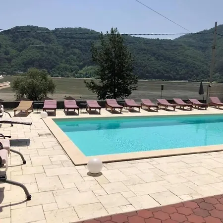 Hotel Pensiunea Deian-clisura Dunarii 3*