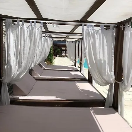 Hotel Pensiunea Deian-clisura Dunarii